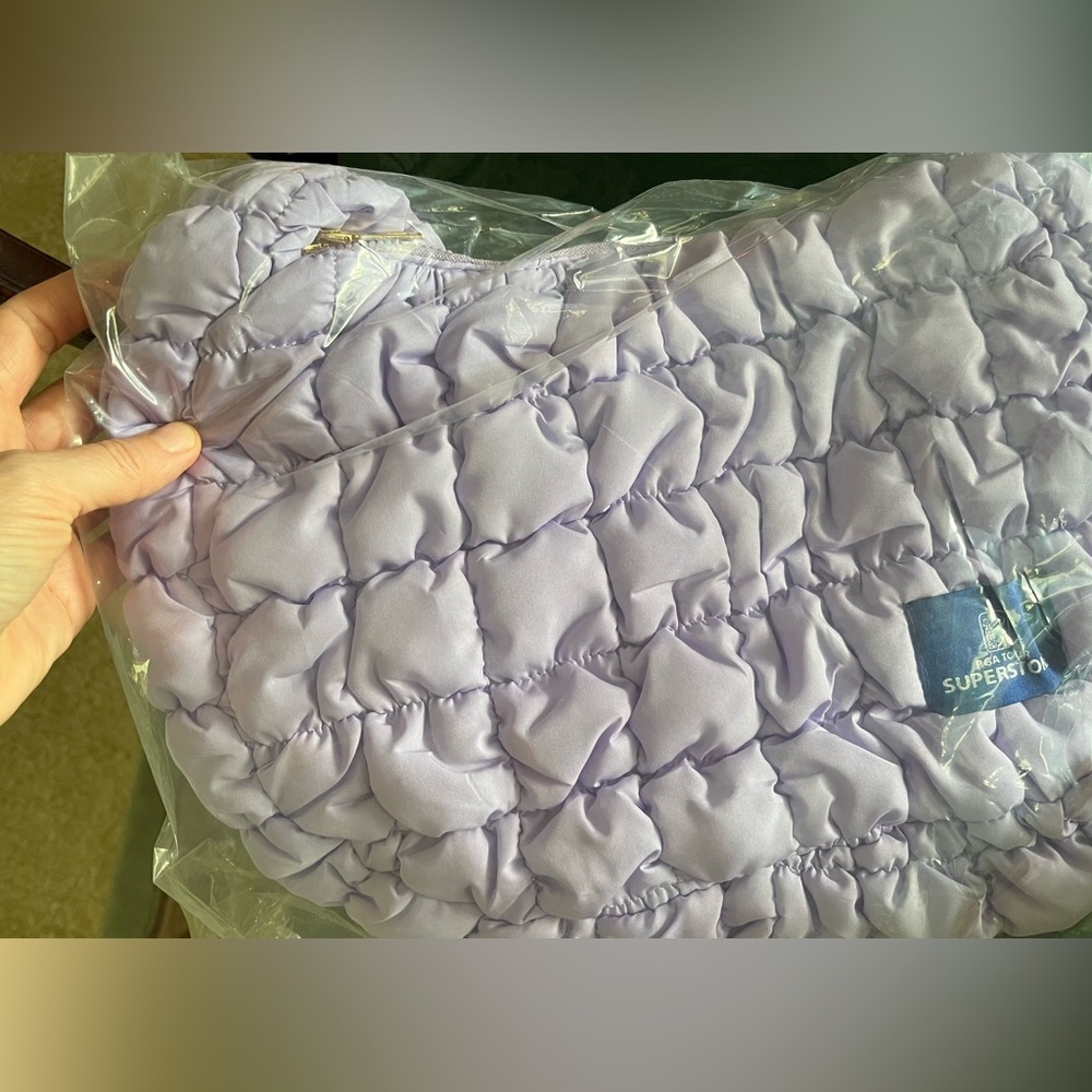 Brand new purple zipper purse